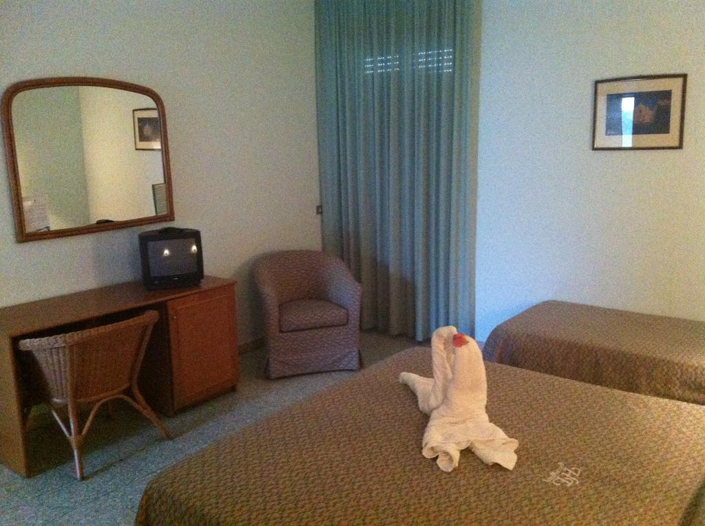 Hotel Eden San Domino Phòng bức ảnh