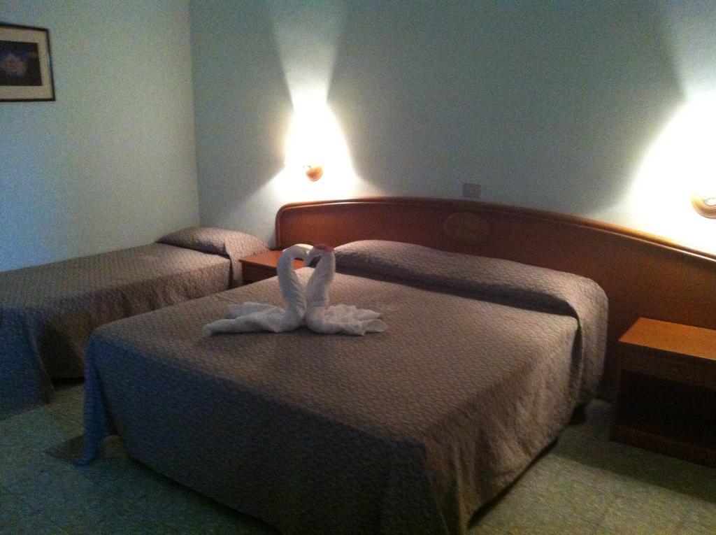 Hotel Eden San Domino Ngoại thất bức ảnh